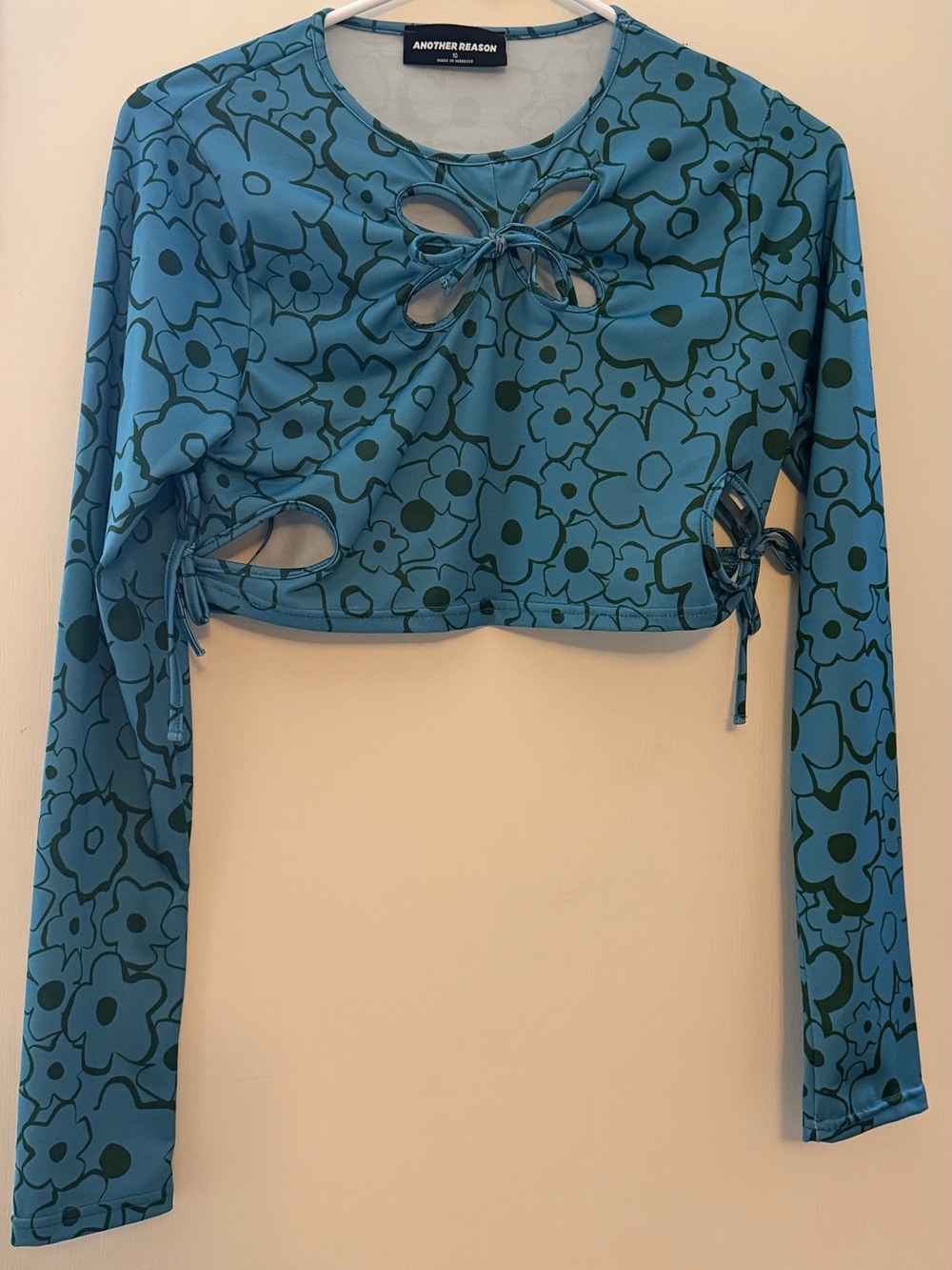 Another Reason Blue Floral Tie-Detail Cropped Long-Sleeve Top